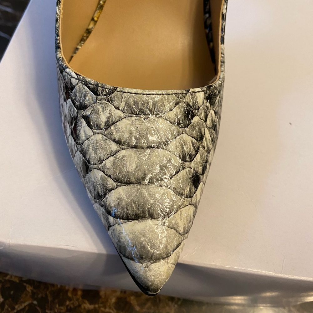 MADDEN GIRL WOMEN’S PUMP HEELS - Picture 6 of 11